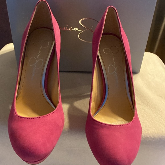 Jessica Simpson Suede Pink Pumps!’ - Picture 2 of 5